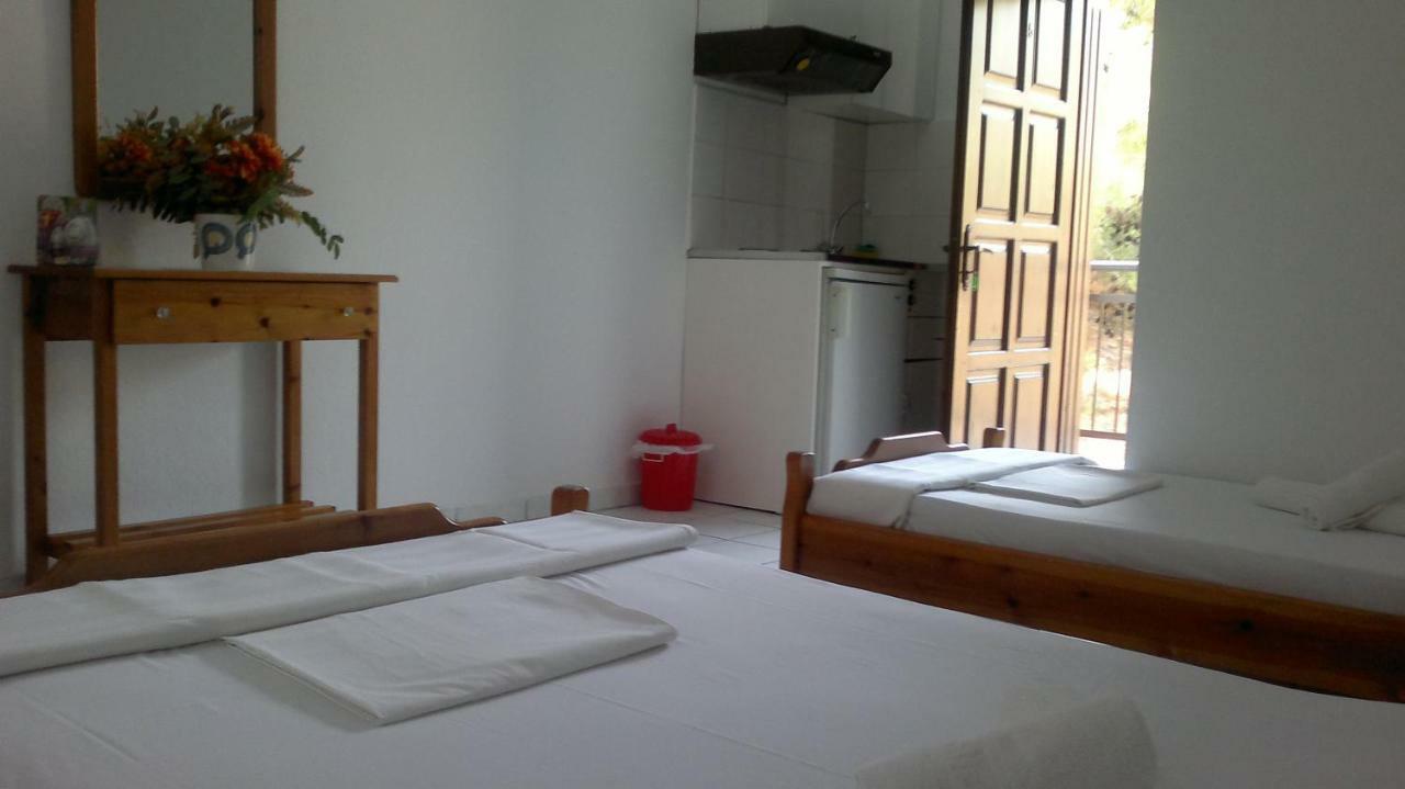 Hôtel Faidrahouse à Alikí Extérieur photo