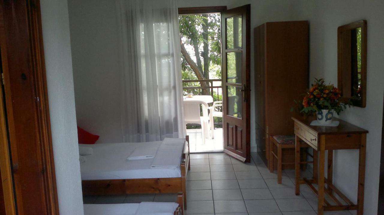 Hôtel Faidrahouse à Alikí Extérieur photo